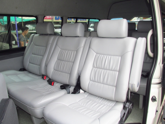 TOYOTA COMMUTER 2.5 D4D แต่งเรียบหรู  VIP นั่งสบาย