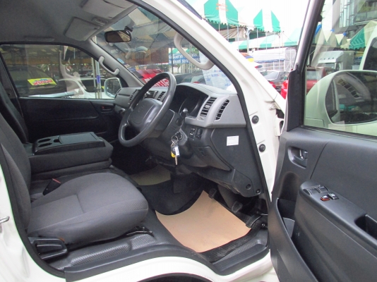 TOYOTA COMMUTER 2.5 D4D แต่งเรียบหรู  VIP นั่งสบาย