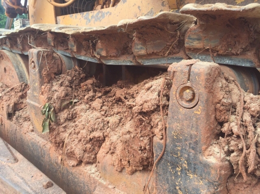 ขายรถแทรกเตอร์ KOMATSU D50A คราดน้ำมัน พร้อมใช้งาน สนใจโทร 081-970-1072