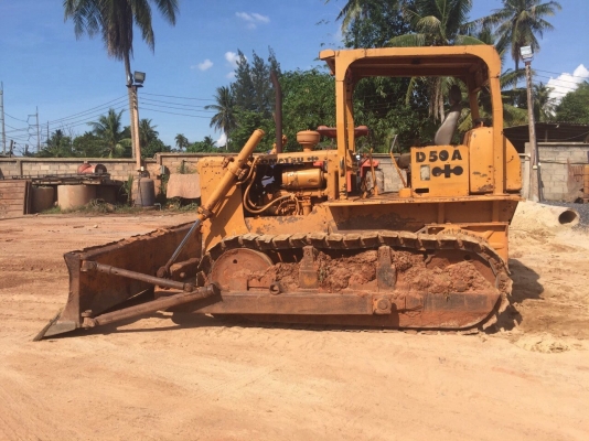 ขายรถแทรกเตอร์ KOMATSU D50A คราดน้ำมัน พร้อมใช้งาน สนใจโทร 081-970-1072 ขายรถแทรกเตอร์ KOMATSU D50A คราดน้ำมัน พร้อมใช้งาน สนใจโทร 081-970-1072