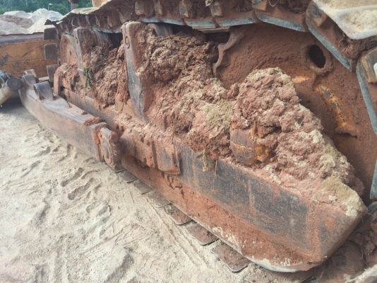 ขายรถแทรกเตอร์ KOMATSU D50A คราดน้ำมัน พร้อมใช้งาน สนใจโทร 081-970-1072