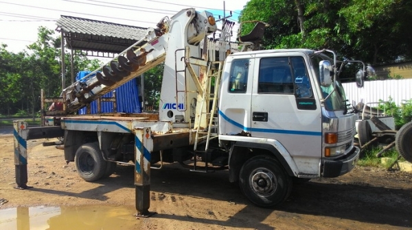 รถเครน + แท่นเจาะ Aichi 706 (ISUZU) รถเครน + แท่นเจาะ Aichi 706 (ISUZU)