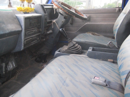 ขายรถบรรทุก 6ล้อNPR110 แรง เครื่อง4BE1สภาพพร้อมใช้งานพื้นไม้คอกเหล็ก ยาง 750บรรทุก10 ตันสบายเครื่องดีใช้ได้จนลืม ติดต่อคุณเอ๋   089-9455306