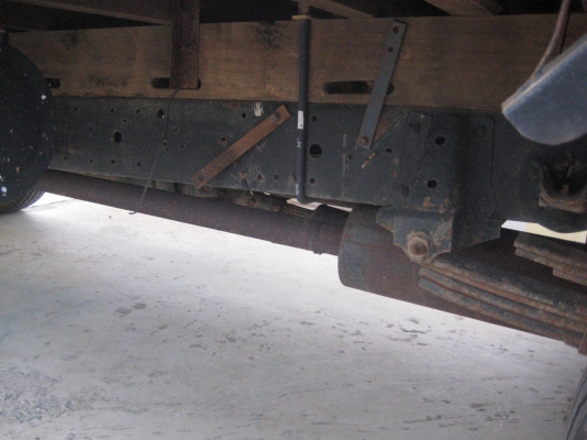 ขายรถบรรทุก 6ล้อNPR110 แรง เครื่อง4BE1สภาพพร้อมใช้งานพื้นไม้คอกเหล็ก ยาง 750บรรทุก10 ตันสบายเครื่องดีใช้ได้จนลืม ติดต่อคุณเอ๋   089-9455306