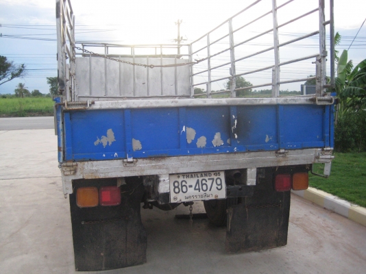 ขายรถบรรทุก 6ล้อNPR110 แรง เครื่อง4BE1สภาพพร้อมใช้งานพื้นไม้คอกเหล็ก ยาง 750บรรทุก10 ตันสบายเครื่องดีใช้ได้จนลืม ติดต่อคุณเอ๋   089-9455306