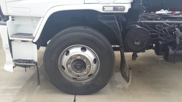 รถอีซูซุ 10 ล้อ 320 แรงม้า. ปี 50 ( ขายหัว , คัชซี ) สนใจติดต่อ 081 - 6079515 รถอีซูซุ 10 ล้อ 320 แรงม้า. ปี 50 ( ขายหัว , คัชซี ) สนใจติดต่อ 081 - 6079515