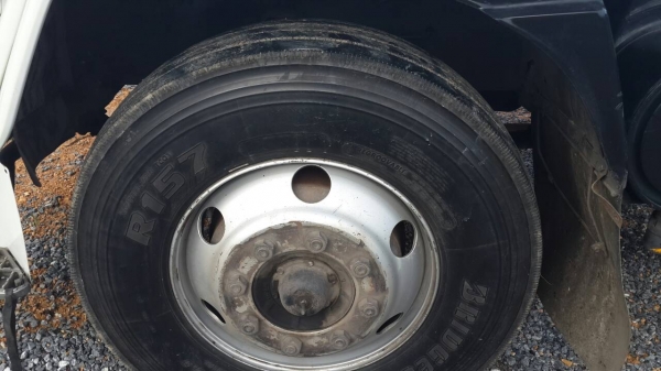 รถอีซูซุ 10 ล้อ 320 แรงม้า. ปี 50 ( ขายหัว , คัชซี ) สนใจติดต่อ 081 - 6079515 รถอีซูซุ 10 ล้อ 320 แรงม้า. ปี 50 ( ขายหัว , คัชซี ) สนใจติดต่อ 081 - 6079515