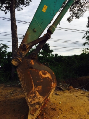 รถแบคโฮ  KOBELCO  YN - 12 ( รถทำงาน 1x,8xx ชม. )    สนใจติดต่อ  081 - 6079515