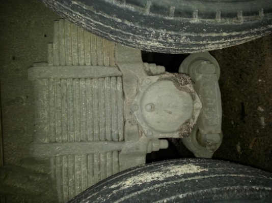 รถฮีโน่  10  ล้อดั้ม  344  แรงม้า.  ปี 56  ( ขายแม่ , ลูก )  ,  ( รถวิ่ง 250,000 กม. )     สนใจติดต่อ  081 - 6079515