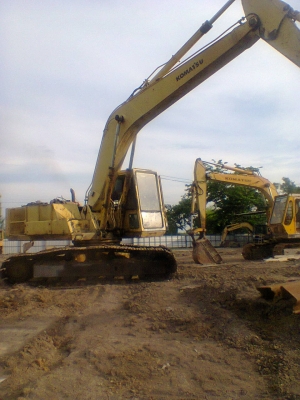 komutsu 200 รุ่น3