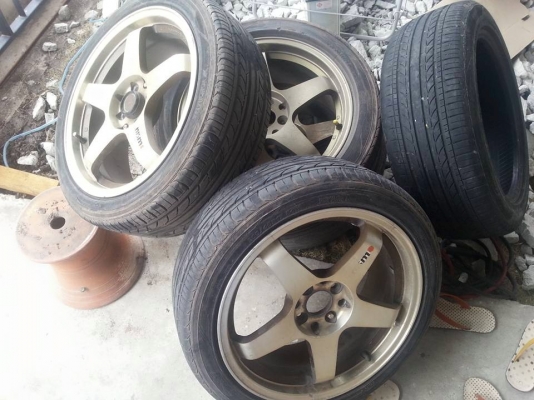 ขายแม๊ก Nismo 17" ยาง yokohama ดอกหนามากใช้น้อย  ซี่รี่ยาง หน้า 205/45/17  หลัง 205/50/17  ราคา 6500 บาท  สนใจโทร0993989701 ดูของได้ที่พระประแดง ประชาอุทิศทุ่งครุครับ