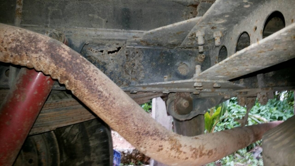 รถอีซูซุ 6 ล้อดั๊ม NPR 115  แรงม้า.  ( ขาย หัว , คัชซ๊. )    สนใจติดต่อ  081 - 6079515