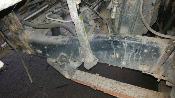 รถอีซูซุ 6 ล้อดั๊ม NPR 115  แรงม้า.  ( ขาย หัว , คัชซ๊. )    สนใจติดต่อ  081 - 6079515