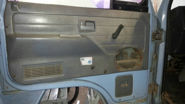 รถอีซูซุ 6 ล้อดั๊ม NPR 115  แรงม้า.  ( ขาย หัว , คัชซ๊. )    สนใจติดต่อ  081 - 6079515