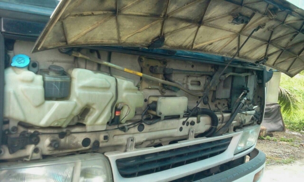 ขายด่วน ISUZU DAGA เครื่อง 6HH1 195 แรง ตู้ 3 บานยาว 7.20 เมตร ยาง9.00 ขอบ 20 ราคา 680,000