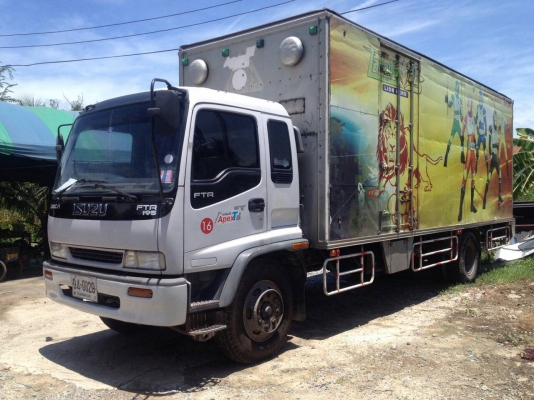 ขายด่วน ISUZU DAGA เครื่อง 6HH1 195 แรง ตู้ 3 บานยาว 7.20 เมตร ยาง9.00 ขอบ 20 ราคา 680,000