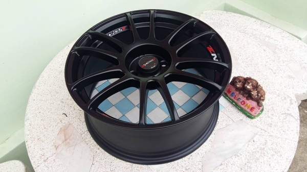 ขายล้อแม็กมือ2 lenso venom-2 17"&times;7.5" et42 4 รู 100 สีดำด้าน ไม่มีซ่อม ไม่คด ไม่ดุ้งครับ ขายทั้งชุด 8,500 บาทครับ สนใจติดต่อเล็กคลองสามครับ 081-3747940