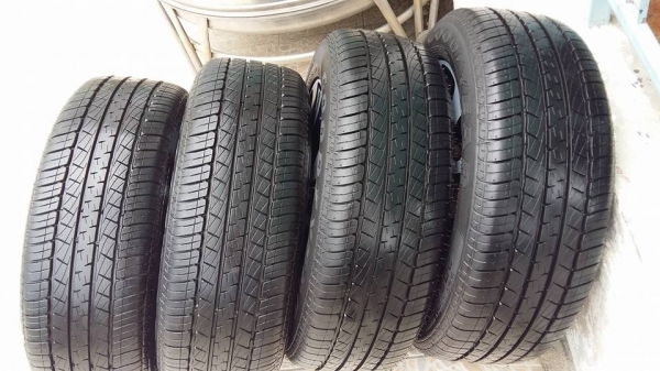 ขายล้อแม็กป้ายแดง civic fb mc 16"พร้อมยางปี14 สนใจติดต่อเล็กคลองสามครับ 081-3747940