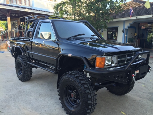 TOYOTA  LN 60X4   รถปลายปี 31 แต่งสวยๆ  ราคา 399,000 บาท