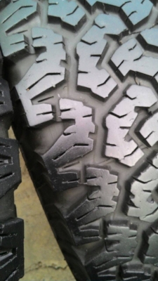 ขาย BF All 265/70 พร้อมล้อPIAA 16x8