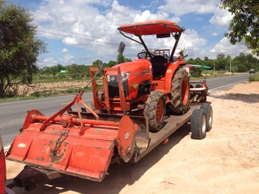 รถไถ KUBOTA L3608 ราคา295,000 บาท มีภาพวีดีโอ อายุการใช้งาน 1,351 พร้อมอุปกรณ์ 3 รายการ ผานดันหน้า โ