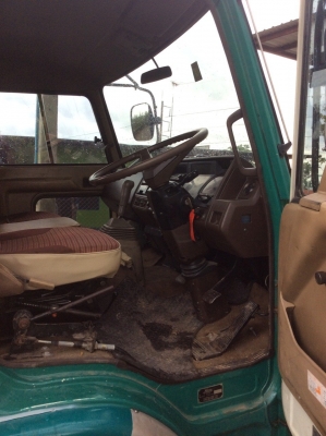 6ล้อHINO ยาว 6 ม.พร้อมเครน 3ตัน (3ปอก2ชัก) เครื่อง 180 แรง พวงมาลัยพาว์เวอร์ ยาง825ขอบ16 (หัวเก๋งสวยมากครับ) รถสวยพร้อมใช้งาน ขาย 570,000 บาท(ศุภากร 081-4252943)