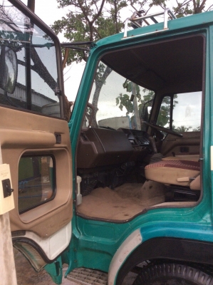 6ล้อHINO ยาว 6 ม.พร้อมเครน 3ตัน (3ปอก2ชัก) เครื่อง 180 แรง พวงมาลัยพาว์เวอร์ ยาง825ขอบ16 (หัวเก๋งสวยมากครับ) รถสวยพร้อมใช้งาน ขาย 570,000 บาท(ศุภากร 081-4252943)