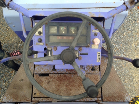 ขาย !!! รถบด หน้าเหล็ก หลังยาง KOMATSU JV40CW-3 รถนอก สภาพสวย มีเอกสาร พร้อมใช้งาน (เจ้าของขายเอง)