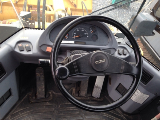 ขายด่วน !!!! รถตัก KOMATSU WA100-5 รถนอก สภาพเดิม มีเก๋ง มีแอร์ มีไฟฟ้าครบ มีเอกสาร(ใบแจ้งจำหน่าย) พร้อมใช้งาน (เจ้าของขายเอง) ขายด่วน !!!! รถตัก KOMATSU WA100-5 รถนอก สภาพเดิม มีเก๋ง มีแอร์ มีไฟฟ้าครบ มีเอกสาร(ใบแจ้งจำหน่าย) พร้อมใช้งาน (เจ้าของขายเอง)