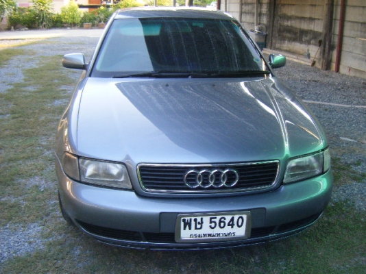 audi a4 1.8 auto สีเทา audi a4 1.8 auto สีเทา