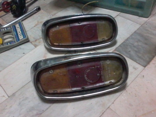 ไฟท้ายมาสด้า1000และฝาน้ำมันKE