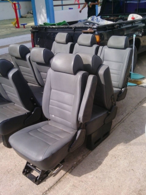 เบาะรถตู้