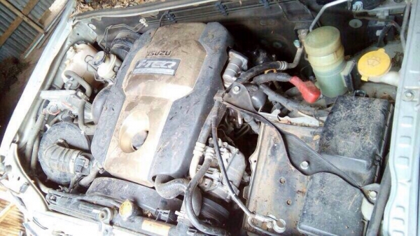 ขายเครื่องเกียรคอมมอนเร็วอีซุซู2500