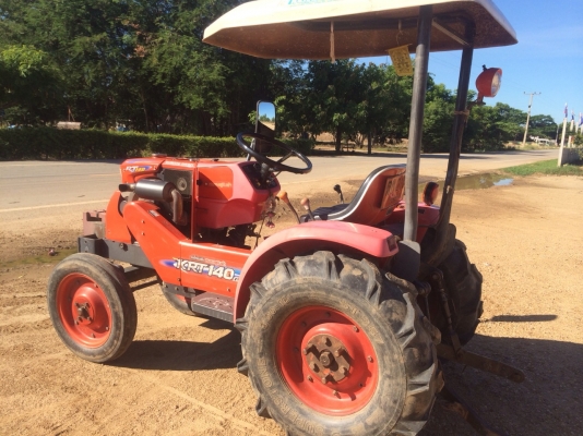 ขาย แทรกเตอร์ KUBOTA  KRT140 สภาพสวยๆคับ สำหรับเข้าร่องอ้อย