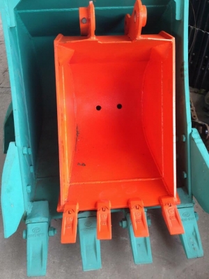 บุ้งกี๋ใหม่ hitachi 40 สำหรับขุดวางท่อ