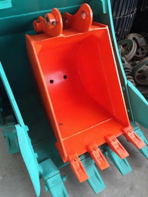 บุ้งกี๋ใหม่ hitachi 40 สำหรับขุดวางท่อ