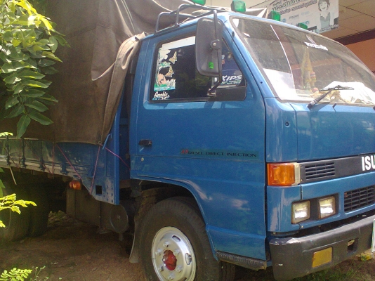 รถหกล้ออีชูชุ115แรงnpr