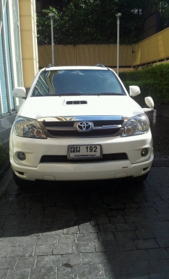 ขาย toyota fortunre 2551 เครื่อง3000 ราคา645000 บาท