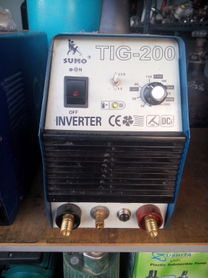 ขายตู้เชื่อมอาร์กอน sumo tig200 มือสองคับ ขายตู้เชื่อมอาร์กอน sumo tig200 มือสองคับ