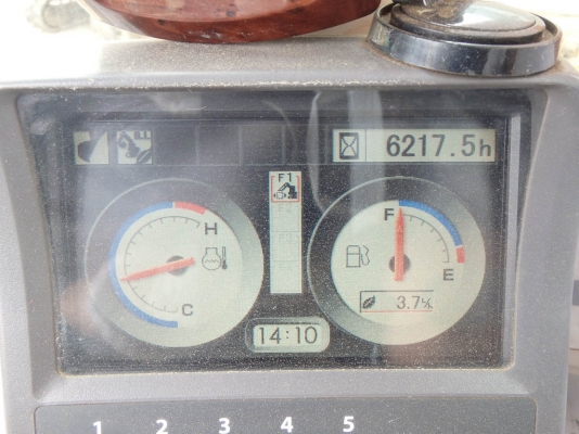 ขายด่วน รถขุด HITACHI ZX 200-3 นำเข้าจากญี่ปุ่น  สภาพสวย เครื่องปั๊มดี  ไฟฟ้าครบ  ใช้งานนน้อย  รถสวย พร้อมใช้งาน  โทร 089-7462641  สุวรรณี