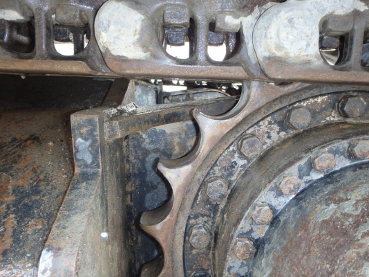 ขายด่วน รถขุด HITACHI ZX 200-3 นำเข้าจากญี่ปุ่น  สภาพสวย เครื่องปั๊มดี  ไฟฟ้าครบ  ใช้งานนน้อย  รถสวย พร้อมใช้งาน  โทร 089-7462641  สุวรรณี