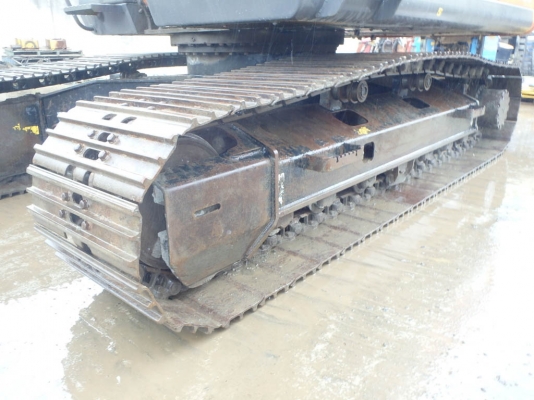 ขายด่วน รถขุด HITACHI ZX 200-3 นำเข้าจากญี่ปุ่น  สภาพสวย เครื่องปั๊มดี  ไฟฟ้าครบ  ใช้งานนน้อย  รถสวย พร้อมใช้งาน  โทร 089-7462641  สุวรรณี