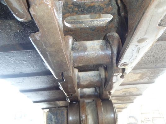 ขายด่วน รถขุด HITACHI ZX 200-3 นำเข้าจากญี่ปุ่น  สภาพสวย เครื่องปั๊มดี  ไฟฟ้าครบ  ใช้งานนน้อย  รถสวย พร้อมใช้งาน  โทร 089-7462641  สุวรรณี