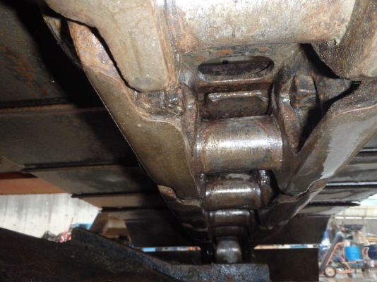 ขายด่วน รถขุด HITACHI ZX 200-3 นำเข้าจากญี่ปุ่น  สภาพสวย เครื่องปั๊มดี  ไฟฟ้าครบ  ใช้งานนน้อย  รถสวย พร้อมใช้งาน  โทร 089-7462641  สุวรรณี