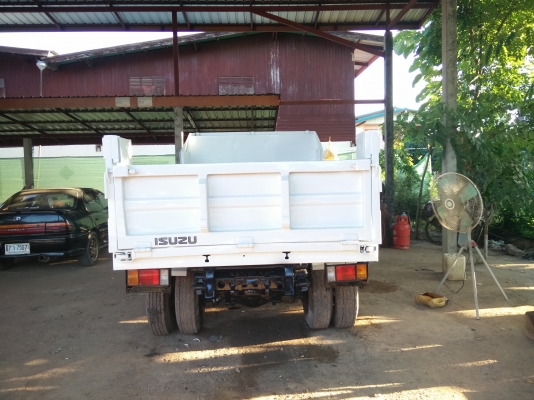 ขายด่วน รถดั๊ม NKR พร้อมใช้งาน