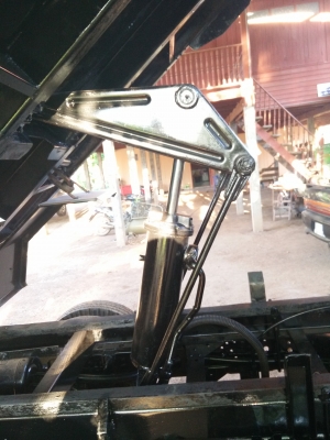 ขายด่วน รถดั๊ม NKR พร้อมใช้งาน