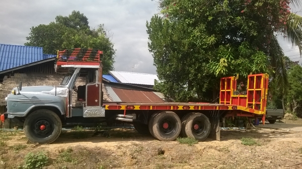 ด่วนๆๆขายเทรลเลอร์10ล้อหัวยาวบรรทุกรถเกี่ยวข้าว ราคา269000 บาท