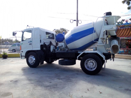 ขายรถ 6 ล้อโม่ปูน 2คิวครึ่ง HINO รุ่น MEGA เครื่องยนต์ 212 แรงม้า