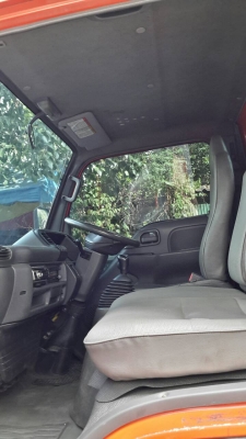 ขาย รถบรรทุก 4 ล้อ 100 แรง มีลิฟต์หลัง