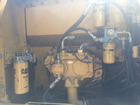 CAT 320D-BWZ02064-YR2007-6987 ชม. ใบแทร็ค 800 mm ถึงไทยเร็ว ๆ นี้ ไม่แพงครับ